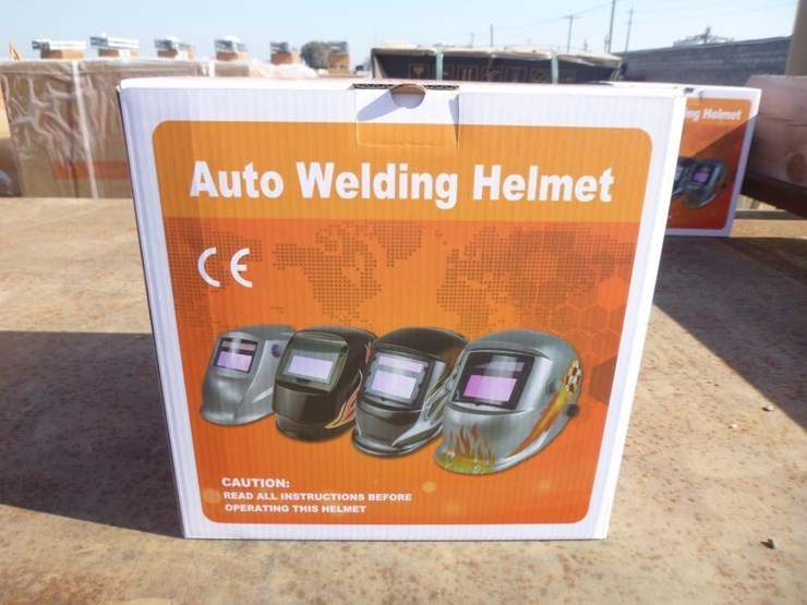 unused-auto-welding-helmet-image-1