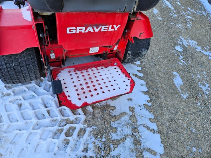 #160-•-gravely-pro-stance-60-stand-up-zero-turn-mower-image-15