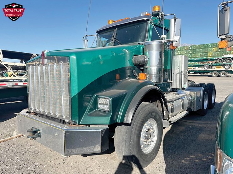 2021-kenworth-t800w-image-1