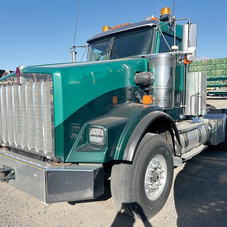 2021 KENWORTH T800W