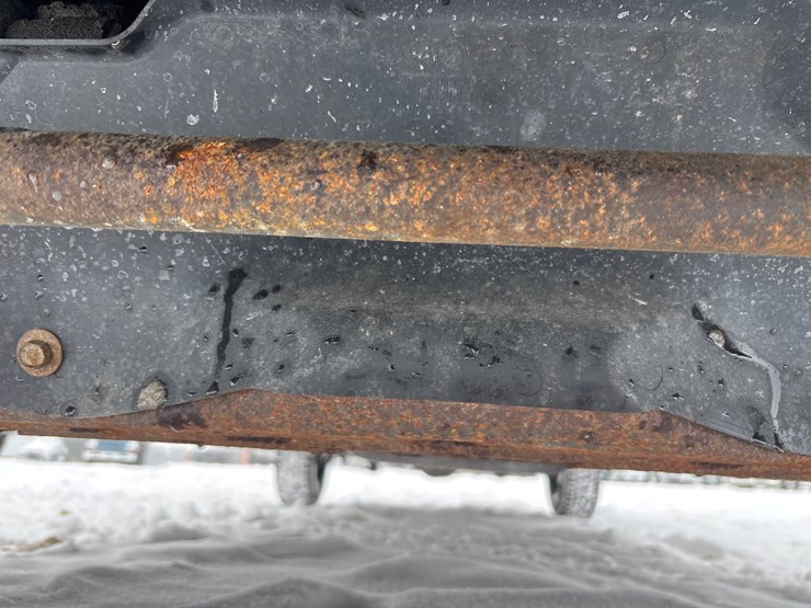 #1122-•-2015-chevrolet-express-van-image-25