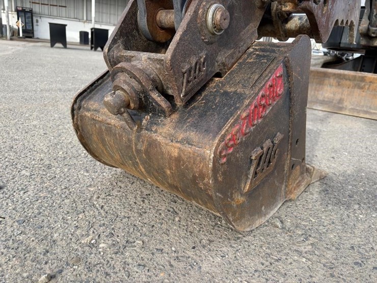 2021-bobcat-e35-image-11