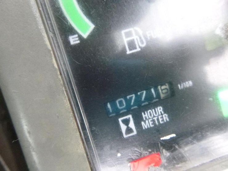 2012-takeuchi-tb180fr-image-36