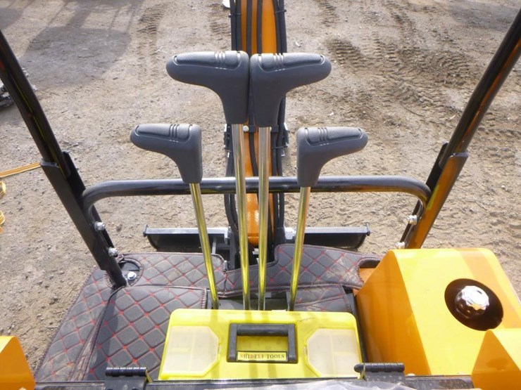 2026-vicsec-vc15-hydraulic-excavator-image-21