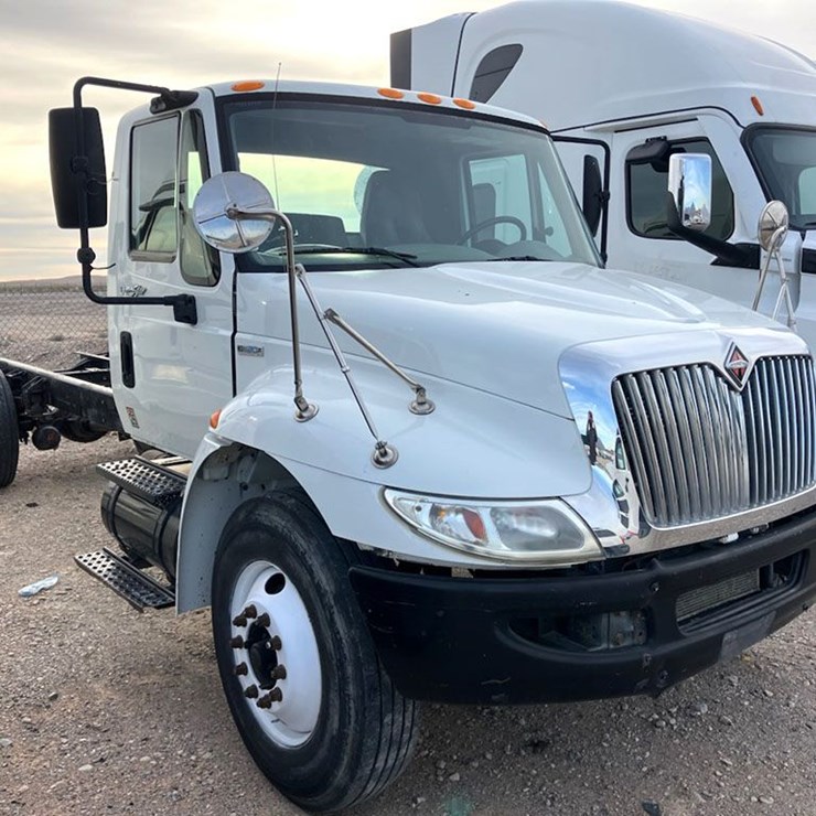 2009 INTERNATIONAL DURASTAR 4300