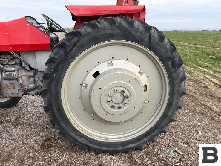 1981-massey-ferguson-275-image-19