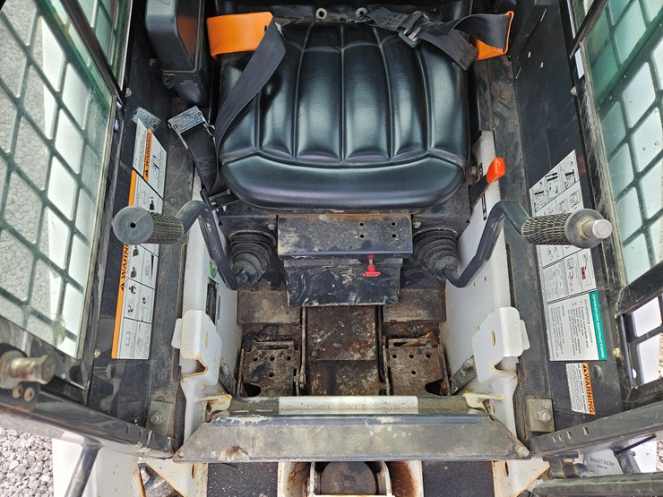 2014-bobcat-s70-image-9
