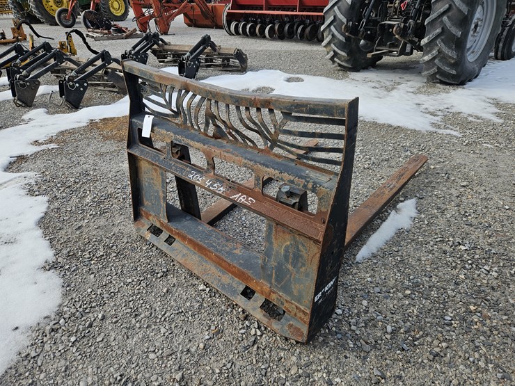 #205455-•-erskine-pallet-forks-image-3