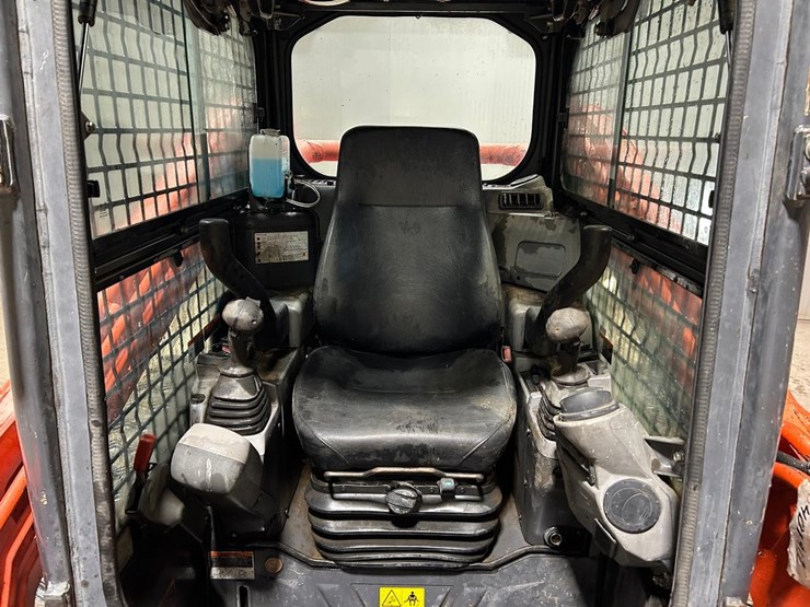 2018-kubota-svl75-2-image-12