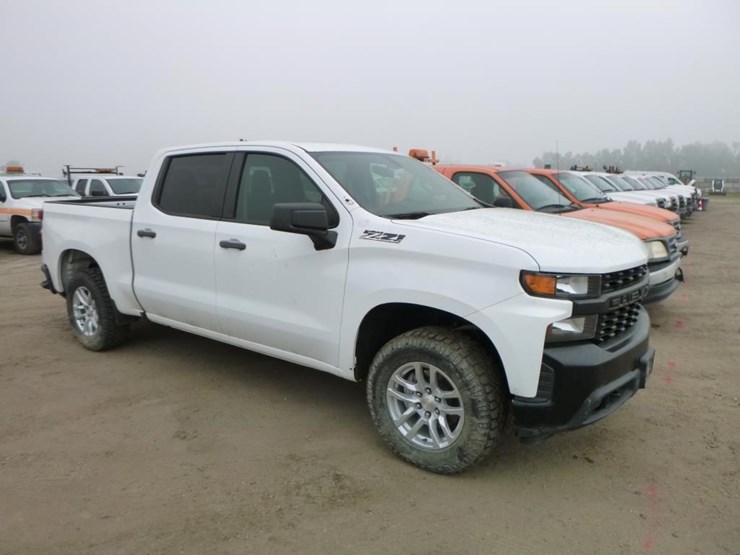2019-chevrolet-silverado-1500-image-2