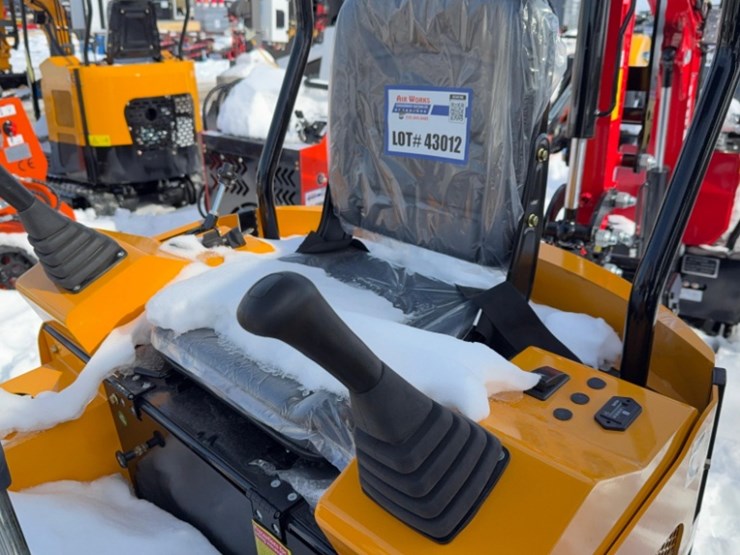 unused-2025-miva-model-15-mini-excavator-13.5hp-gas-engine,-aux.-hyd,-pilot-controls,-sn#-15j2512109-image-10