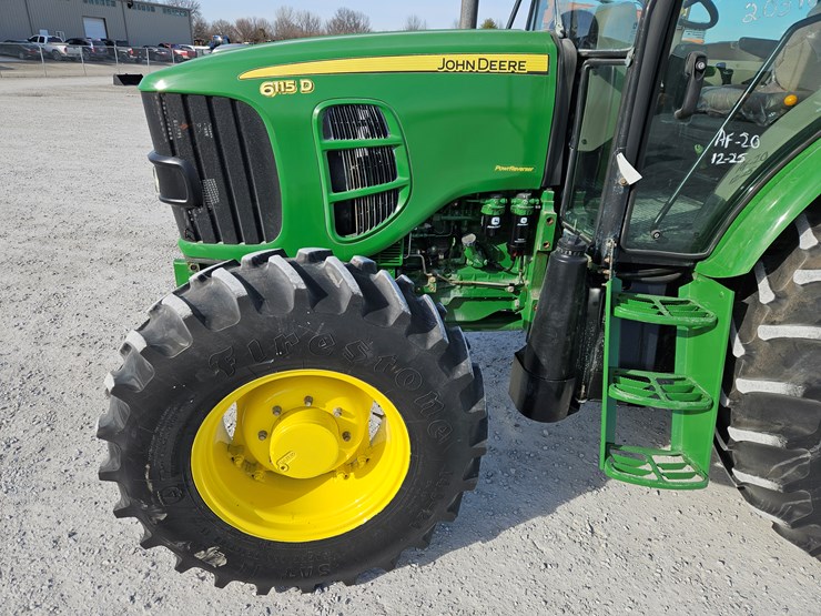 2011-john-deere-6115d-image-4