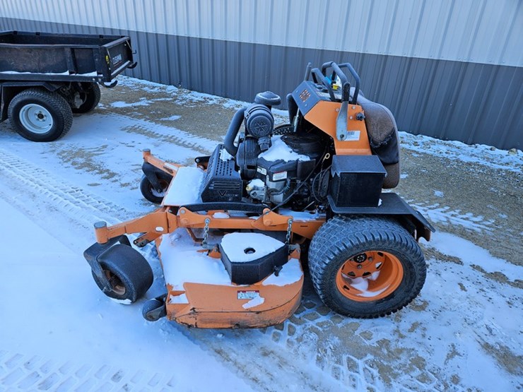 #182-•-scag-stand-up-zero-turn-mower-image-2