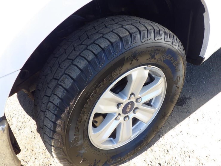 2020-ford-f150-image-13