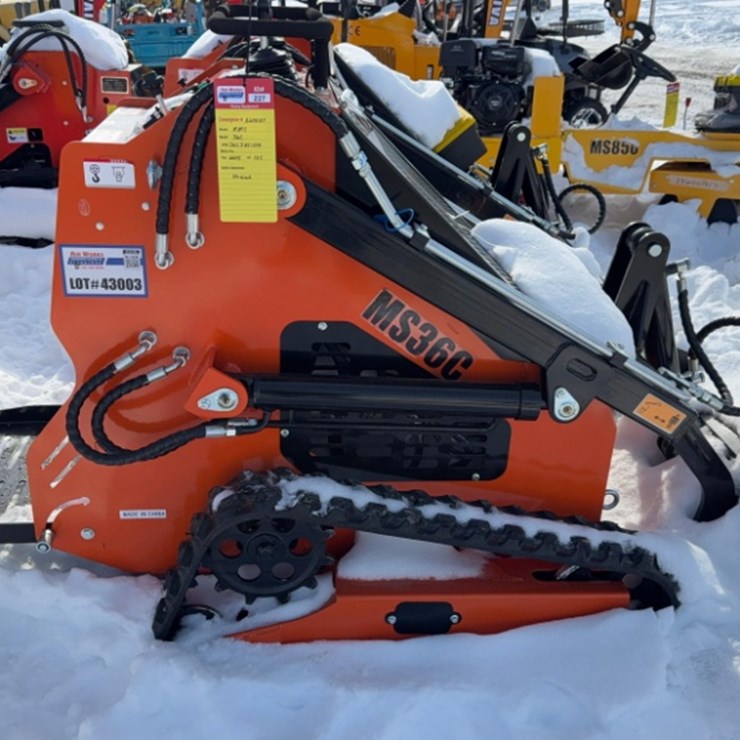 New Unused 2025 MMS 36C Mini Skid Steer 13.5hp Gas Engine, Aux. Hydraulics, GP Bucket, SN:36CJ251239