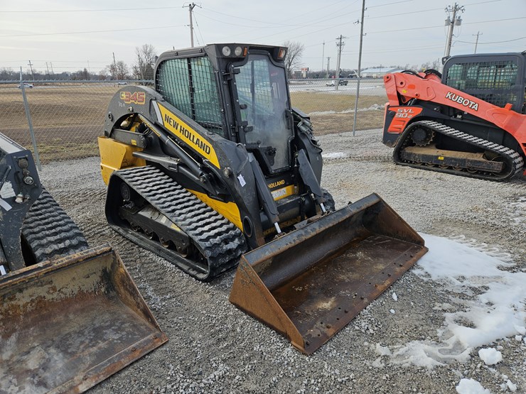 2020-new-holland-c345-image-1