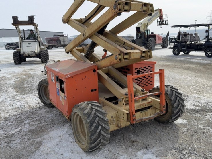 2025-jlg-260mrt-image-12