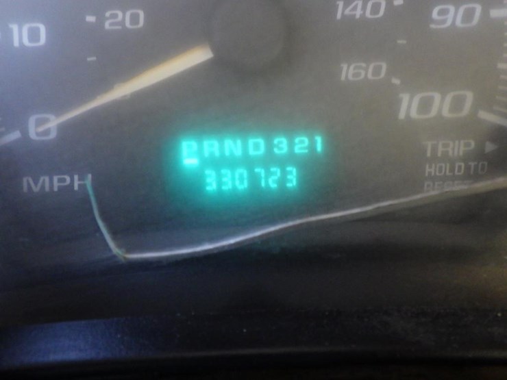 2005-chevrolet-2500-image-13