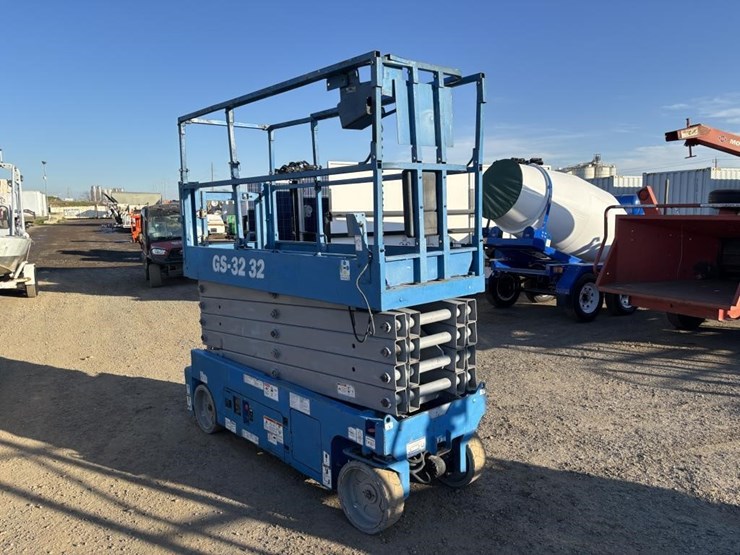 2016-genie-gs3232-image-2