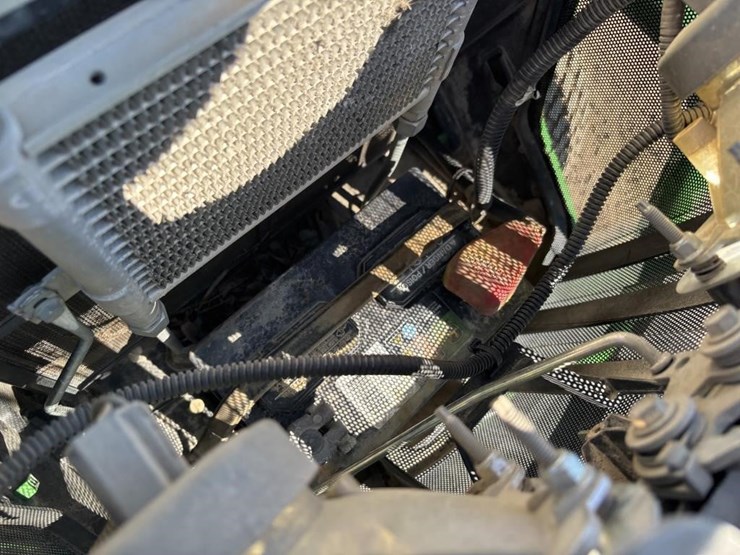 john-deere-1025r-image-42