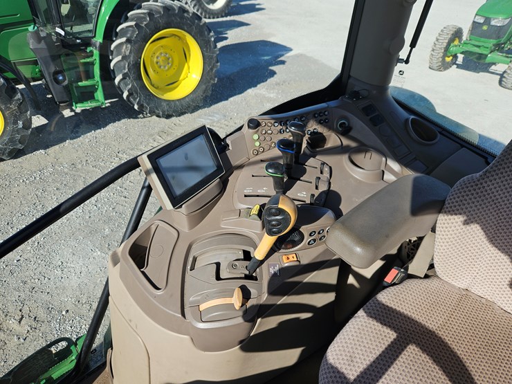john-deere-6130r-image-8