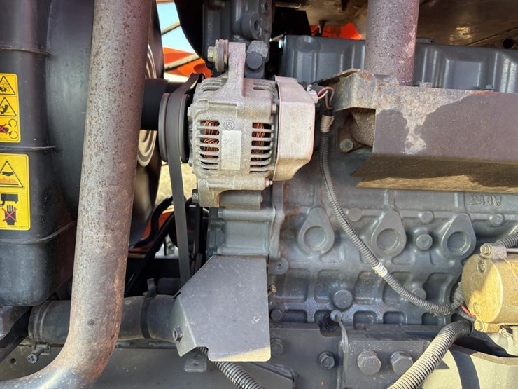 2011-kubota-mx4700-image-43