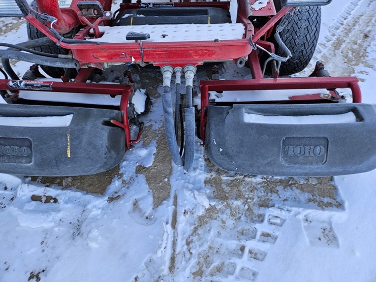toro-greensmaster-3150-image-10