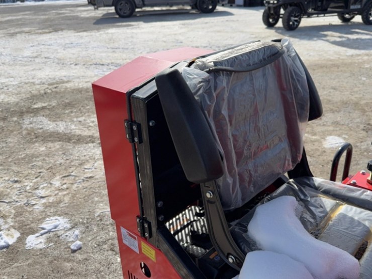 unused-2026-agt-model-sda140t-compact-track-loader,-15-hp-gas-engine,-sn#-sda140t25l1128947-image-13