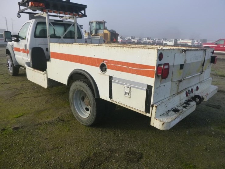 2008-ford-f550-image-4