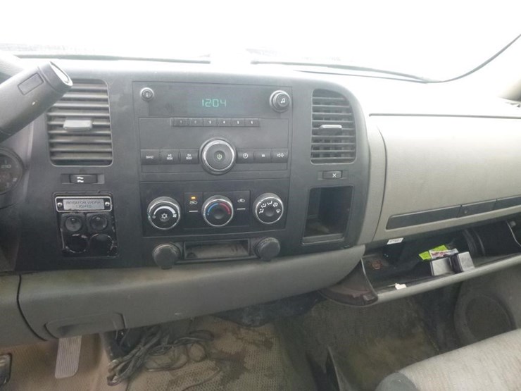 2008-chevrolet-silverado-1500-image-13