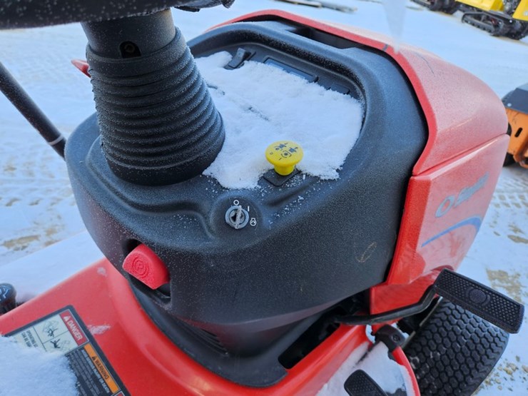 #144-•-simplicity-conquest-lawn-tractor-image-21