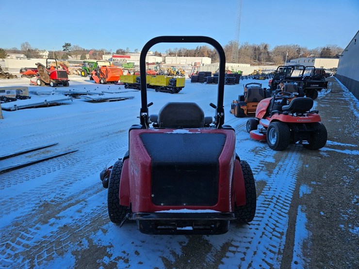 toro-groundsmaster-7200-image-4