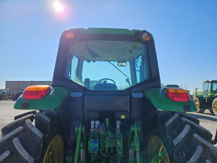 2019-john-deere-6120m-image-13