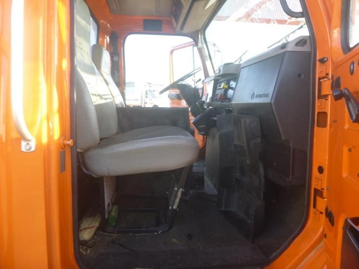 1999-international-4900-image-23