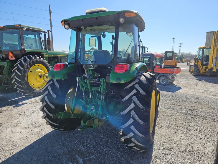 2011-john-deere-5085m-image-19