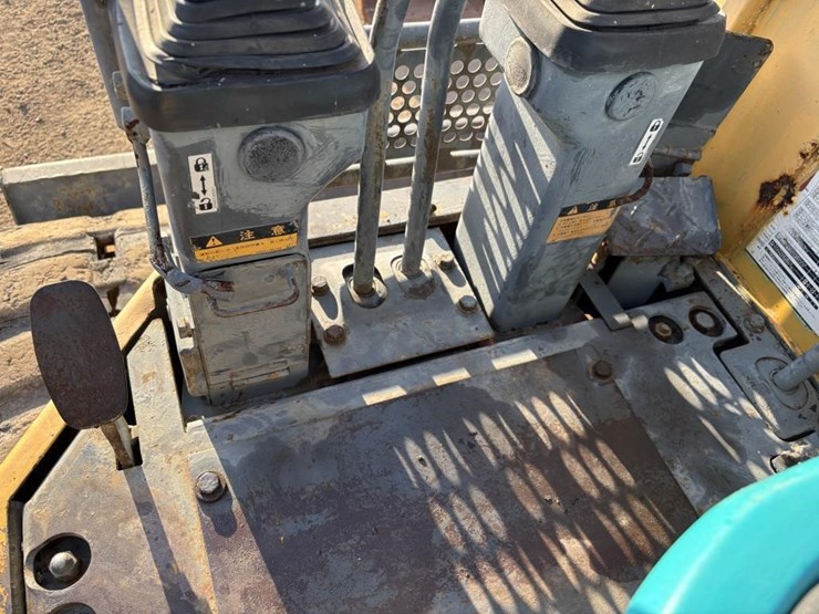 komatsu-pc38uu-1-image-28