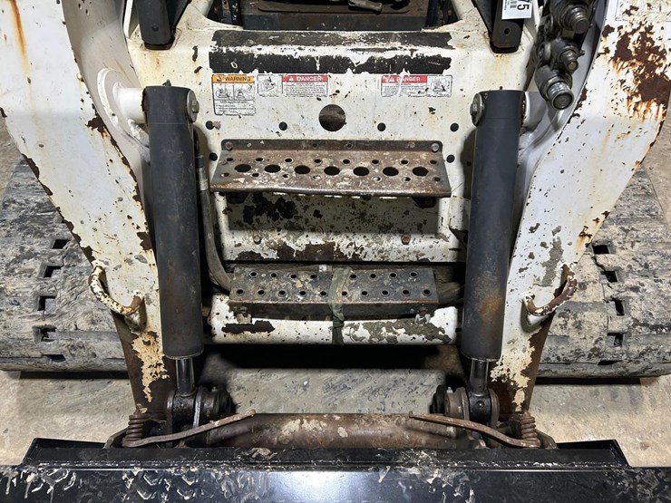 bobcat-t300-image-10