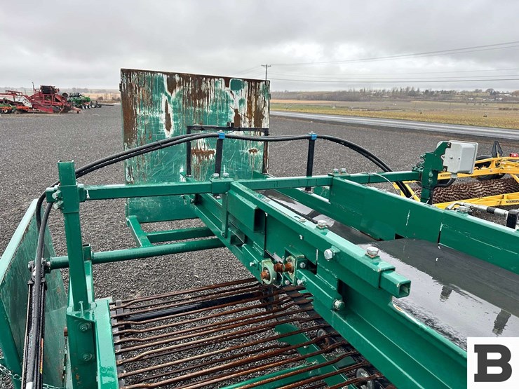 2022-willsie-2-row-sweet-potato-harvester---moses-lake,-wa-image-31
