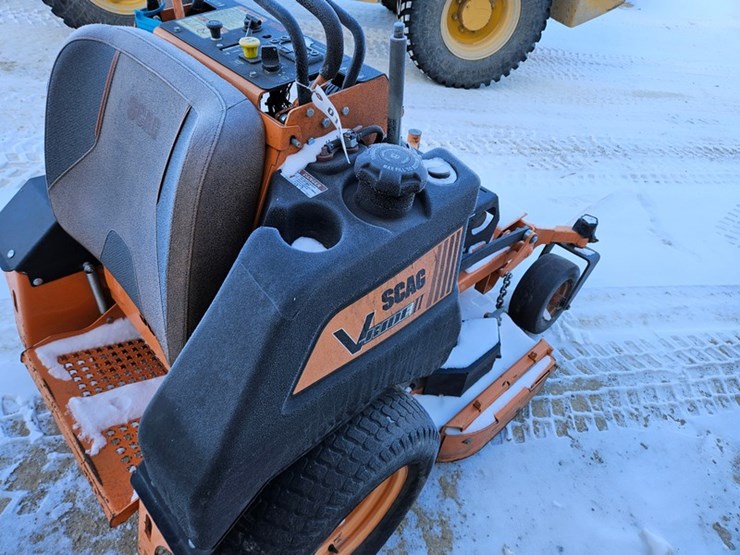 #183-•-scag-stand-up-zero-turn-mower-image-13