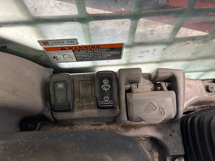 2018-kubota-svl75-2-image-25