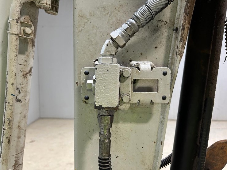 2018-takeuchi-tb235-2-image-9