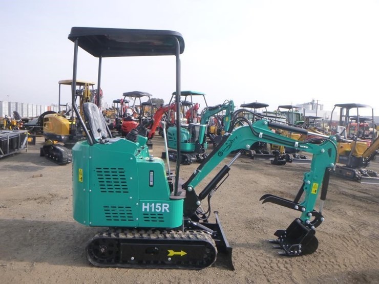 2025-agt-h15r-hydraulic-excavator-image-7