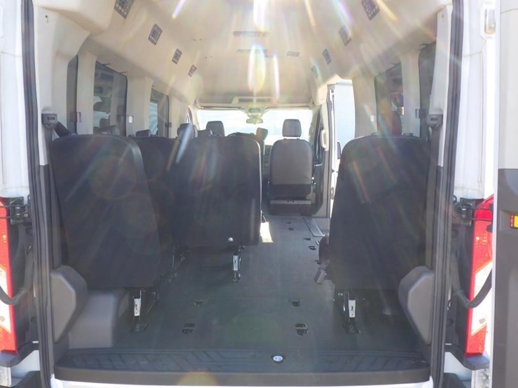 2020-ford-transit-image-8