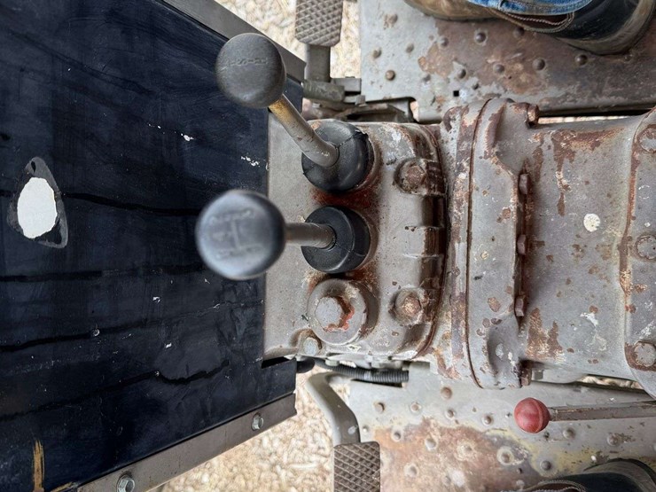 1981-massey-ferguson-275-image-34