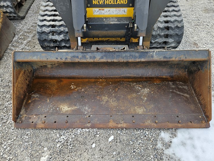 2020-new-holland-c345-image-3