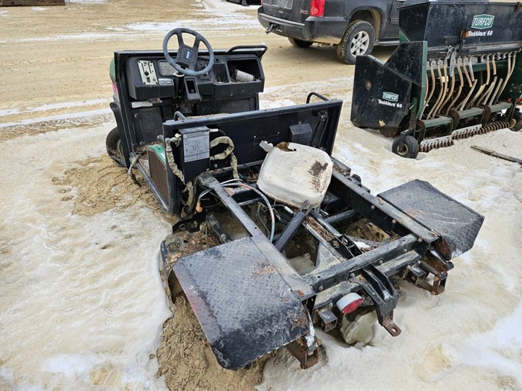 #110-•-cushman-turf-truck-for-parts-image-3