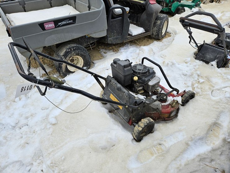 #118-•-toro-30"-twin-blade-lawn-mower-image-4