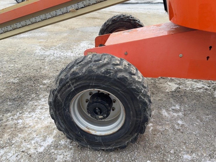 2015-jlg-400s-image-14