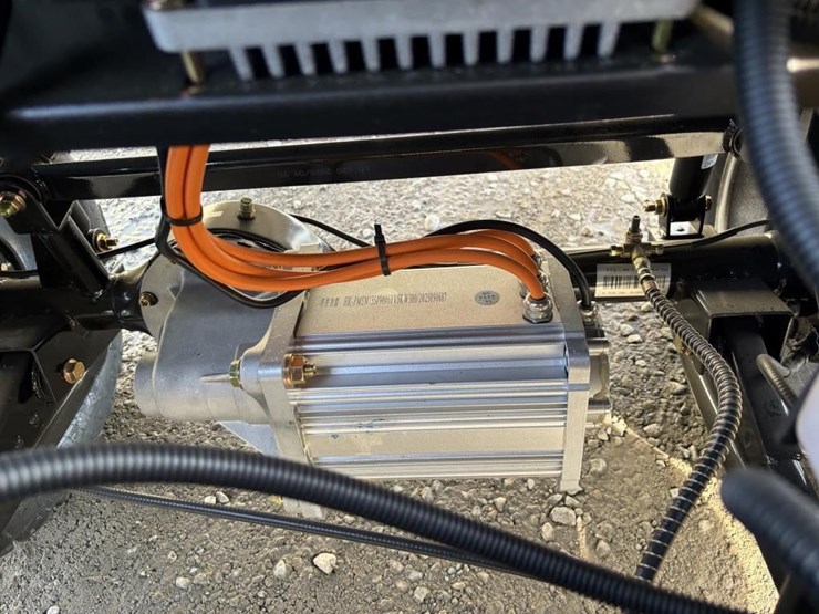 2025-sdlanch-sdlc100-golf-cart-image-25