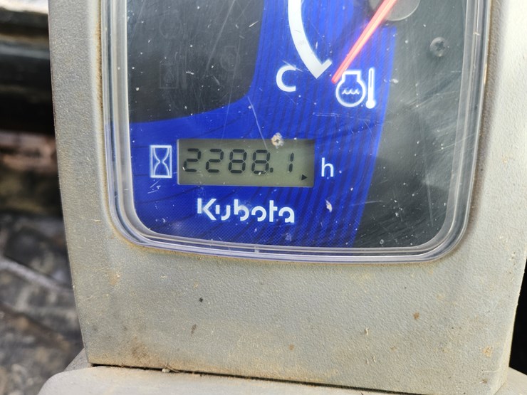 kubota-svl90-2-image-10